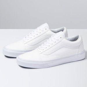 SOLD ON FACEBOOK Classic Tumble Old Skool Vans